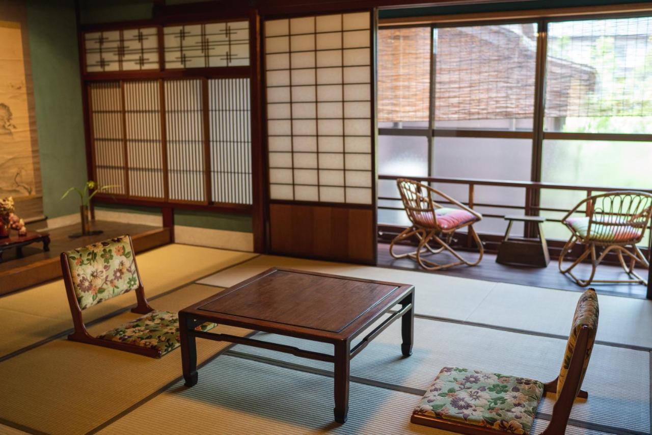Machiya Guest House Carta Kanazawa Exterior photo